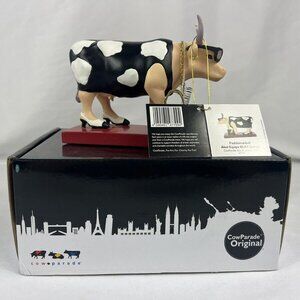 Cow Parade Fashion A Bull 2007